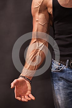 Hand bodybuilders with veins