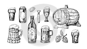 Hand drawn beer. Vintage wooden and glass pub mugs with bear and alcoholic beverages with bubble foam. Vector set