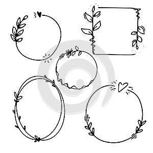 Hand drawn circle line sketch set. Vector circular scribble doodle round circles for message note mark design element