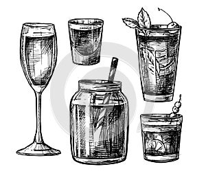 Hand drawn vector illustration - Collection of alcoholic and non