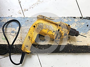 Hand drill machine