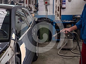 Hand drying of car paint