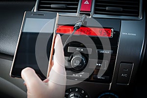 Hand hold smartphone in car