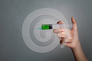 Hand hold syringe