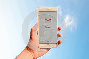 Hand Holding I Phone 6s Plus