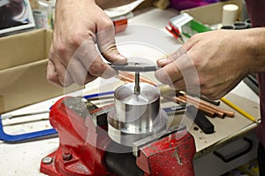 Hand made thresd cutting in home workshop