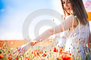 Hand poppies field