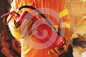 Hand Pull latch presses the trigger fire extinguisher