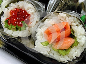 Hand-roll sushi