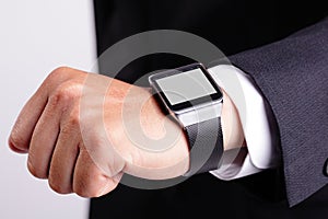 Hand serving smart watch