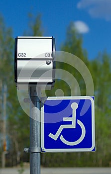 Handicapped parking sign