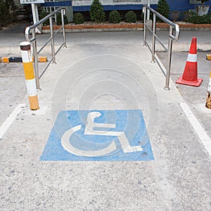 Handicapped parking spot marking