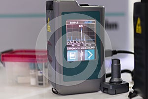 handleheld spectrometer for chemical analysis photo