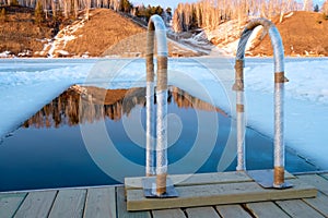 Handrails for launching, for those who are tempered and swim in winter