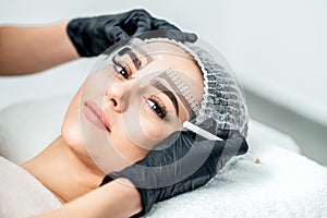 Markup with ruler on brows