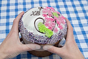 Hands Easter cake