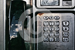 Handset and dialing pad of UK pay phone.