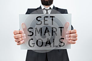 Handwriting text Set Smart Goals. Business idea Establish achievable objectives Make good business plans