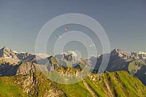 Hang glider at the Nebelhorn