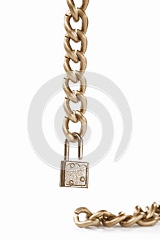 Hanging chain and padlock