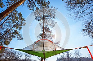 Hanging tent