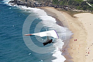 Hanglider over the beach