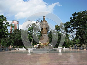 Hanoi Statue