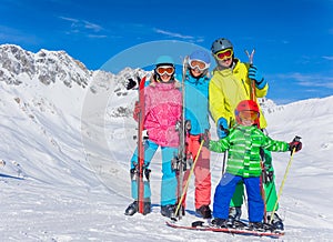 Happy family ski team