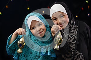 Šťastný dievčatá Ramadán lampáš 