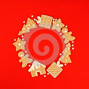 Happy New Year 2022 Wreath. Christmas, winter holidays concept. Set of Gingerbread cookie, stars, man in medical mask on