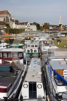 Harbour zone of Auxerre, the river Yonne