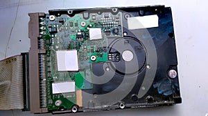 Hard disk drive