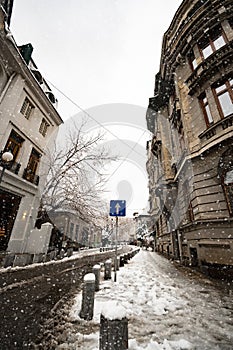 Hard winter in the city, heavy snow-one way street