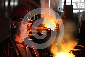 Hard work in a foundry photo