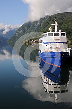 Hardangerfjord, Ulvik