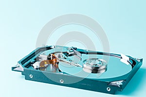 Harddisk drive (HDD) with top cover open