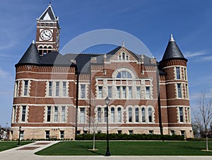 Hardin County Courthouse