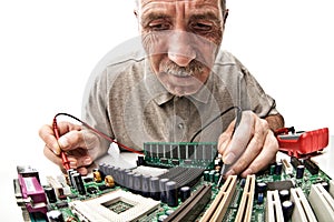 Hardware expert