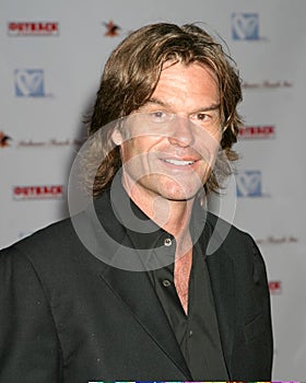 Harry Hamlin,