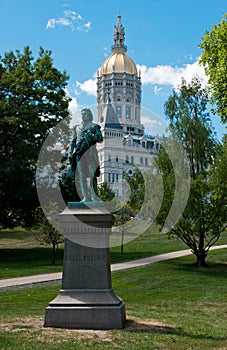 Hartford Connecticut Capitol and Putnam Statue