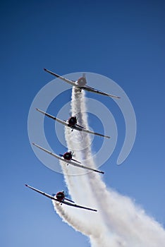 Harvard Aerobatic Team, Incoming, Stacked