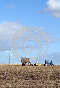 Harvest tractor