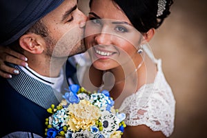 Hat, wedding, kiss