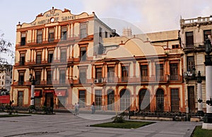 Havanna: The Partagas Tobacco Building in Havanna photo