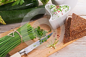 Have breakfast curd with chives