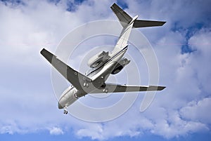 Hawker 4000 Horizon - Landing photo