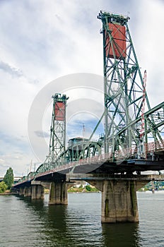 Hawthorne Bridge