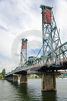 Hawthorne Bridge photo