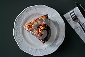 Hazelnut and almond croquant pie