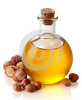 Hazelnut oil and hazelnuts
